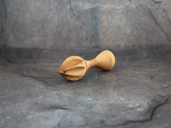 Lemon Juicer-Olive Wood