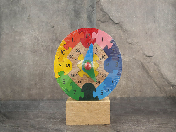 Puzzle Clock w/Hours & Seconds
