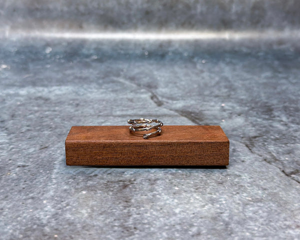 Ring,knots of Freedom