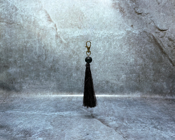 key ring & zip pull Tassel