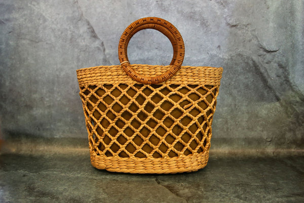 bag (mesh with wooden handle)