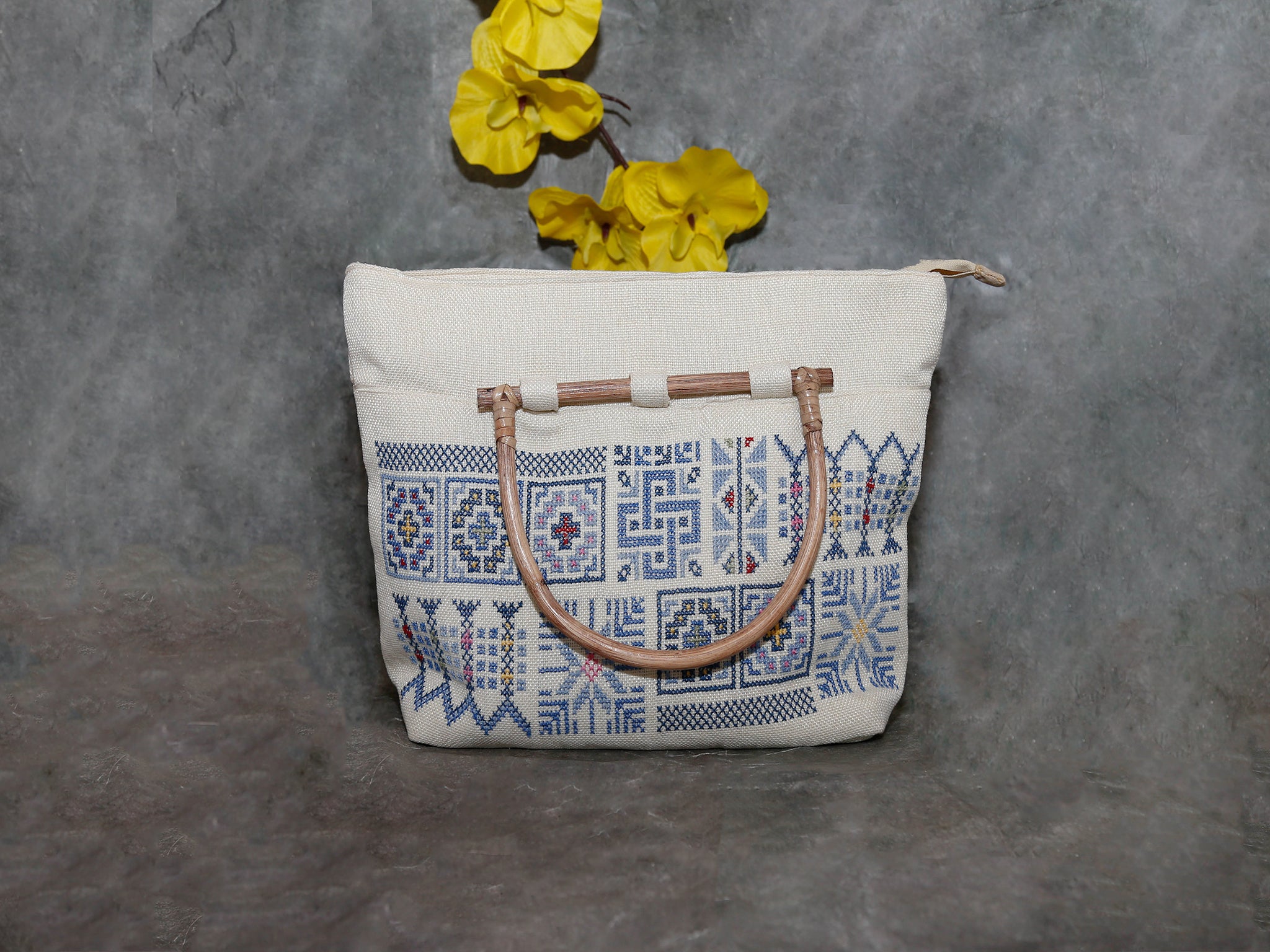 Bag-w,Crosstich Blue,red