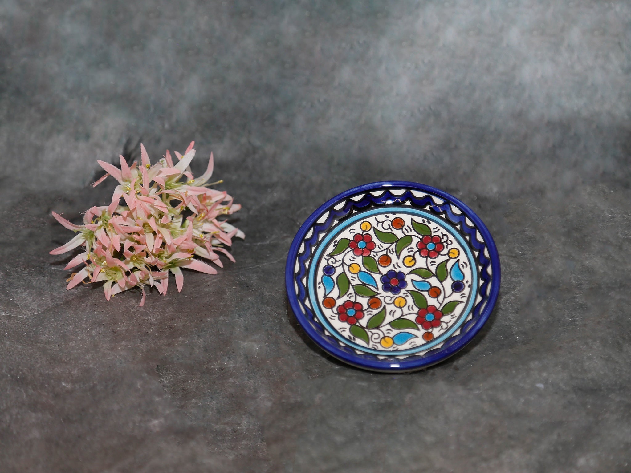 Bowl with flowers