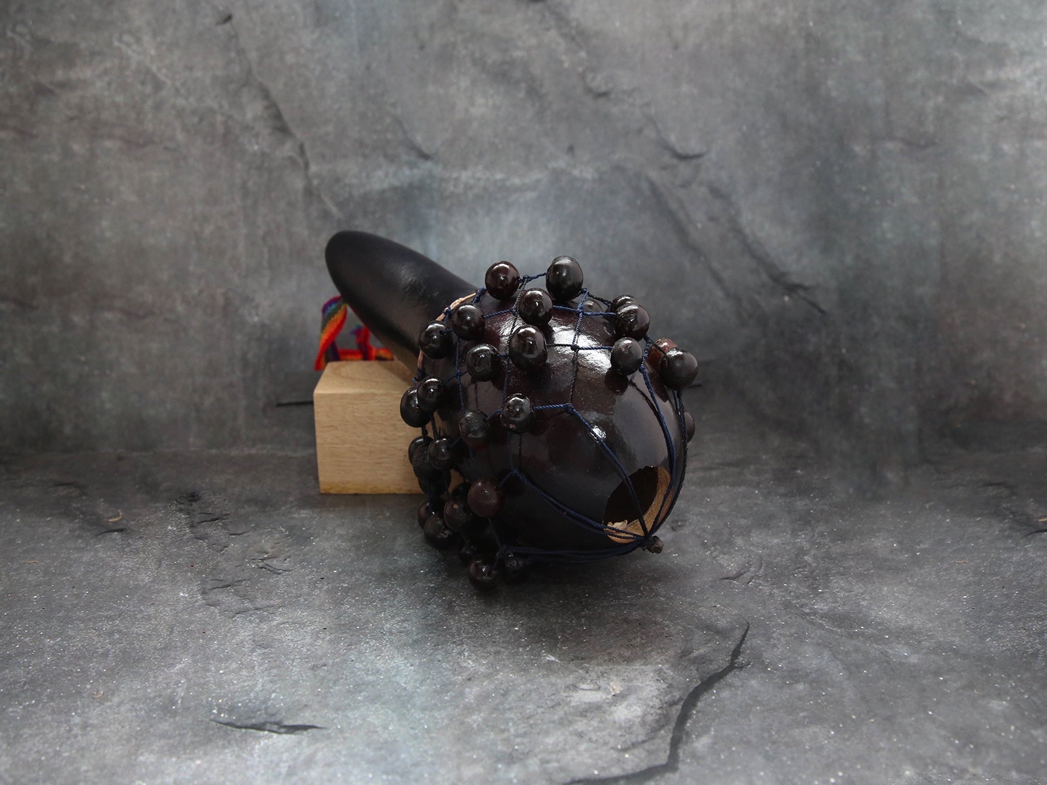 Gourd rattle w/Choloques