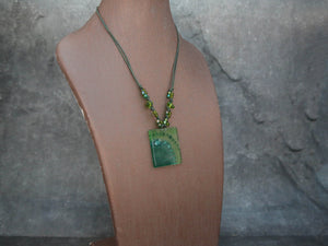 Hu Pendant Necklace in Green