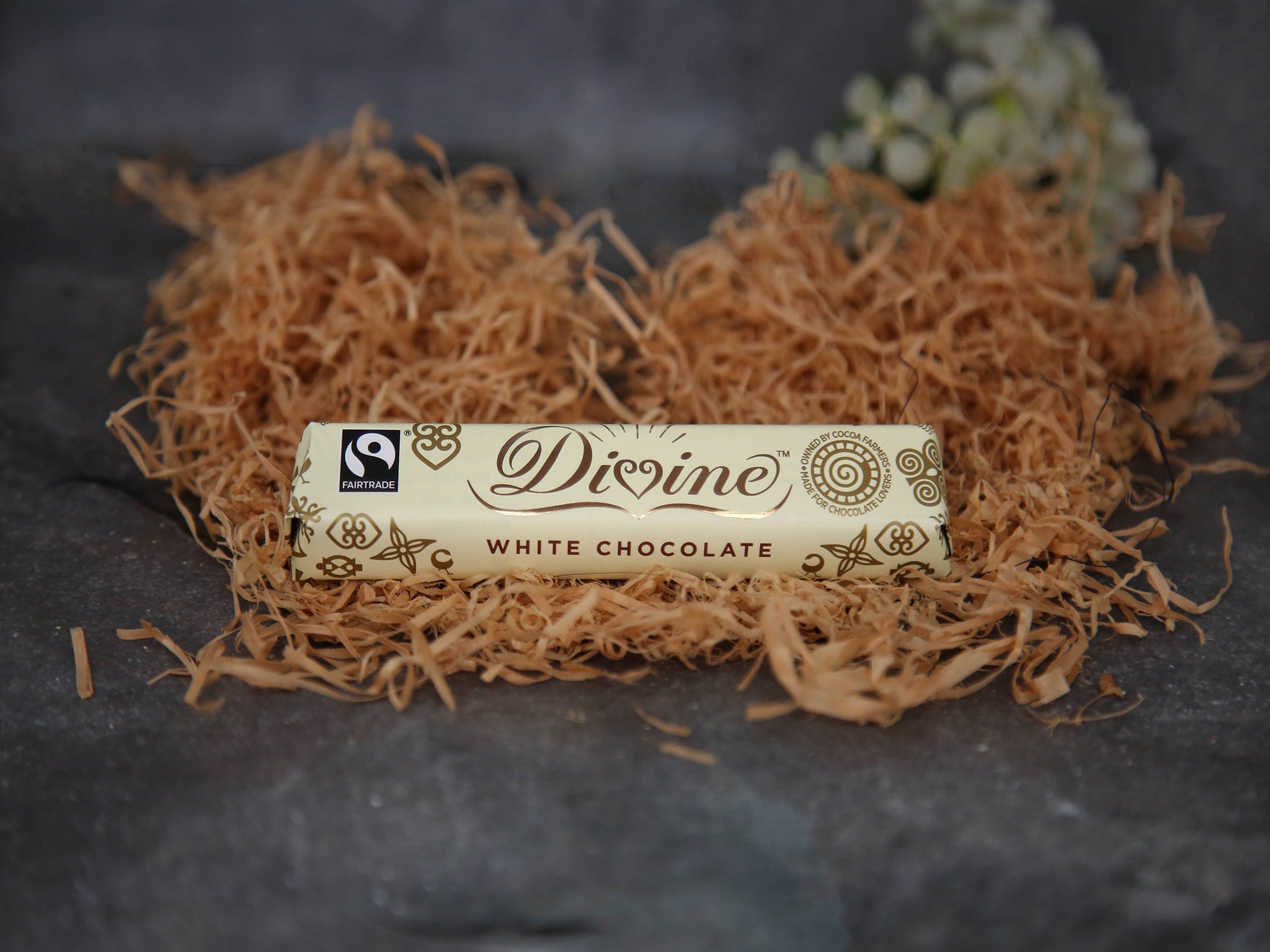 Divine White Chocolate 35g