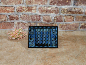 Small pouch cross-stitch