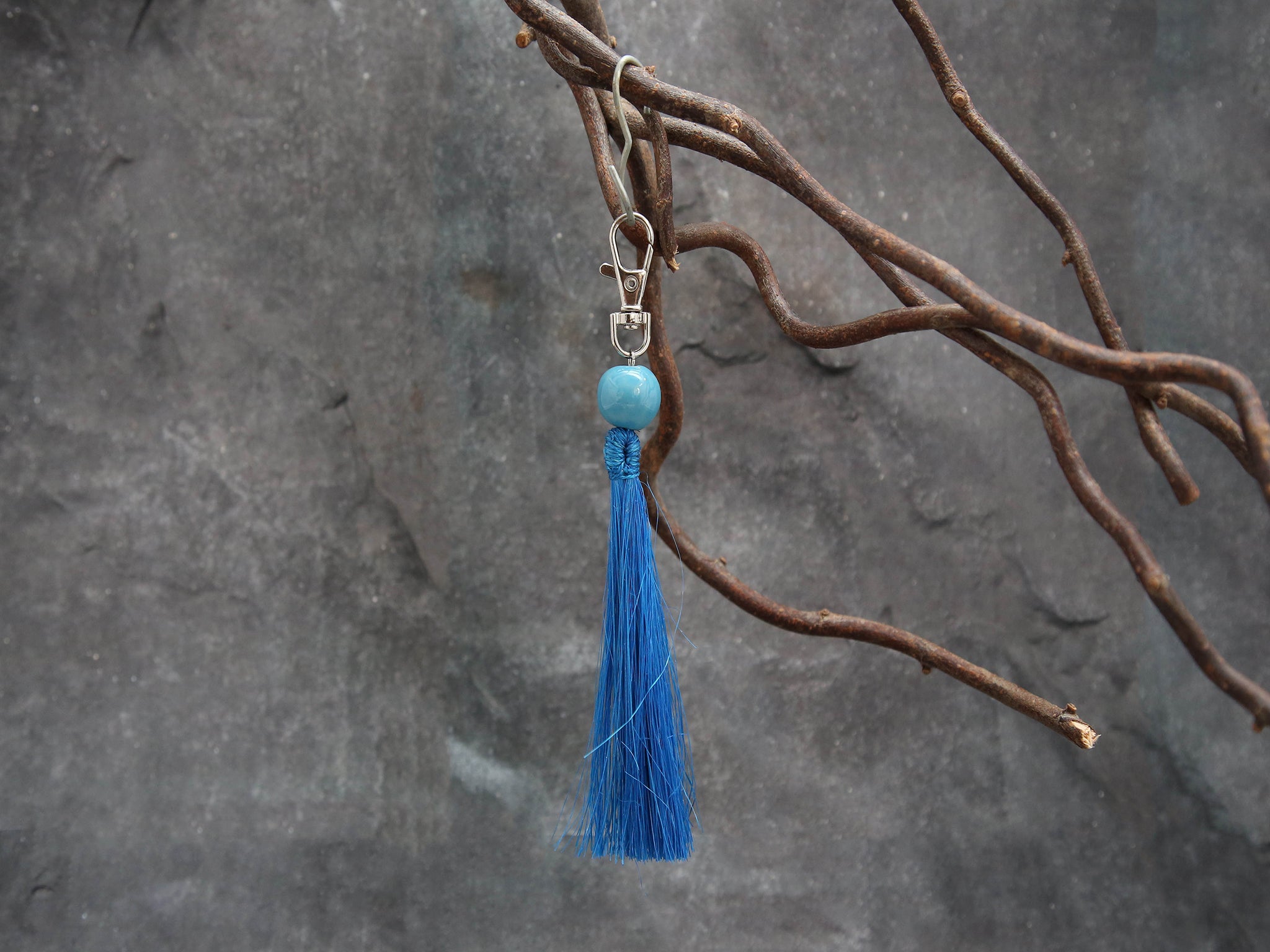 key ring & zip pull Tassel